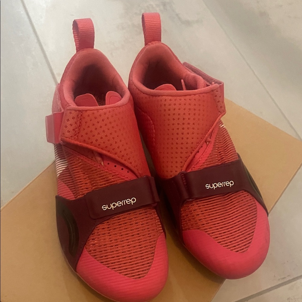 Nike Women Superrep Indoor Cycle Shoes Size 6 Pink Universal Clips